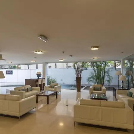 Colon Rambla فندق 4*