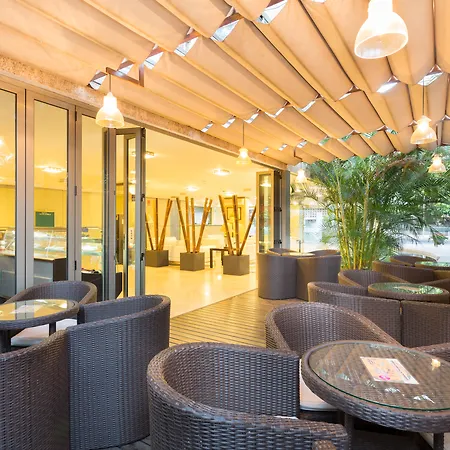Hotel Colon Rambla 4*