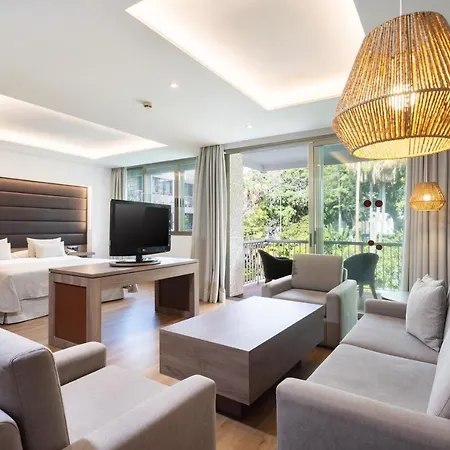 Hotel Colon Rambla 4*