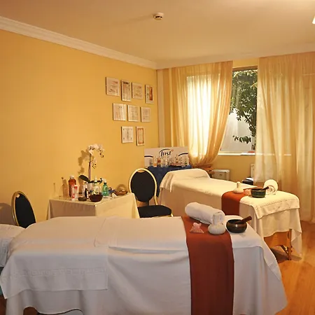 Hotel Colon Rambla 4*