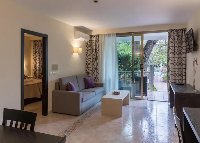 Colon Rambla מלון