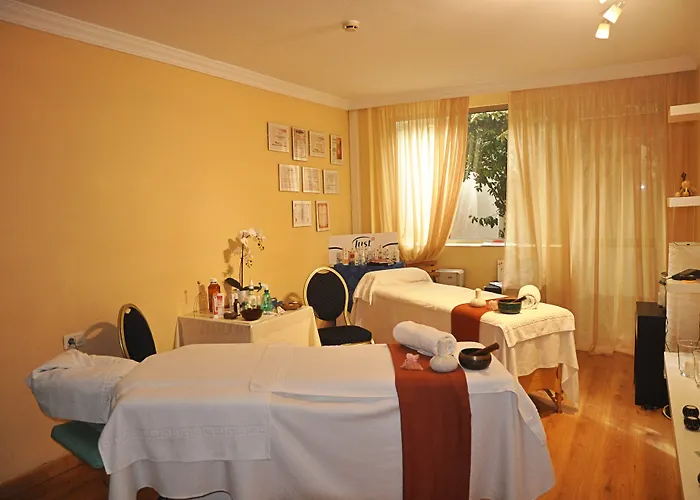 מלון Colon Rambla 4*