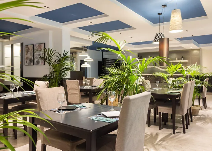 Hotel Colon Rambla 4*