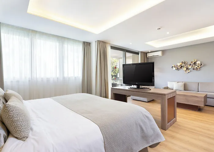 Colon Rambla 4*